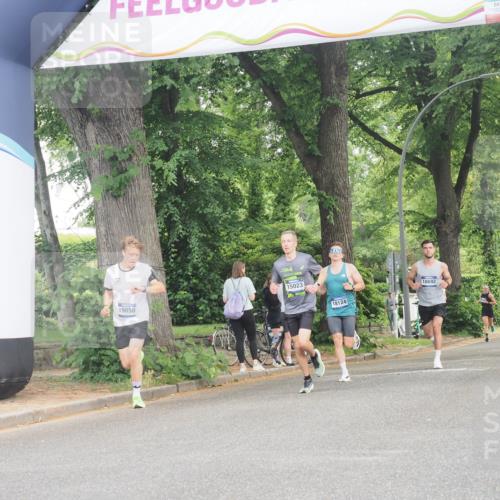 29.06.2025 - hella hamburg halbmarathon KatJ http://msf.ph/oto/8324105 29.06.2025 10:16:54 Zwischen KM18-KM19  meine-sportfotos.de