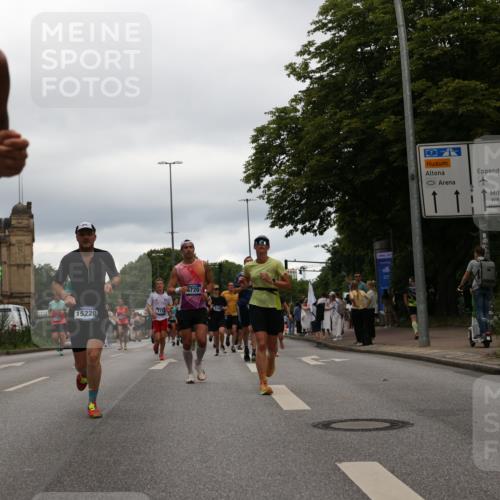 29.06.2025 - hella hamburg halbmarathon Yannick Fuchs http://msf.ph/oto/8324115 29.06.2025 10:51:21 20KM 1200, 1239, 1387, 1563, 1715, 1719, 1972, 2236, 2652, 3575, 4261, 5015, 5134, 5391, 5457, 5458, 5728, 6720, 6892, 7159, 7269, 7833, 8744, 9450, 10383, 10408, 11832, 12144, 12509, 12773, 12774, 13245, 13376, 13523, 13664, 14361, 14737, 14881, 14951, 15090, 15110, 15125, 15189, 15220, 15349, 15664, 16093, 16418, 17201, 17758, 17769, 17848, 18388, 18508 meine-sportfotos.de