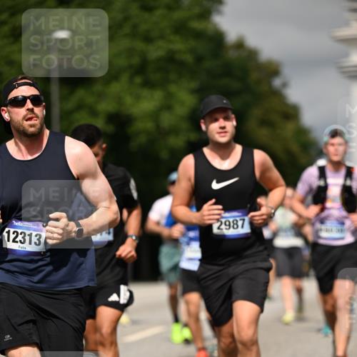 29.06.2025 - hella hamburg halbmarathon Dr. Thomas Lammeyer http://msf.ph/oto/8324137 29.06.2025 10:17:31 Kennedybrücke 1007, 1194, 1859, 1939, 2055, 2359, 2721, 2904, 2961, 2987, 3218, 3729, 4001, 4795, 4950, 5232, 5631, 6026, 6207, 7346, 7460, 7913, 8913, 9128, 9612, 9631 meine-sportfotos.de