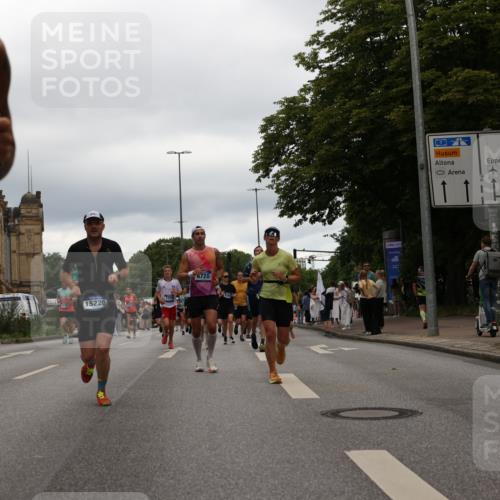 29.06.2025 - hella hamburg halbmarathon Yannick Fuchs http://msf.ph/oto/8324142 29.06.2025 10:51:21 20KM 1200, 1239, 1387, 1563, 1715, 1719, 1972, 2236, 2652, 3575, 4261, 5015, 5134, 5391, 5457, 5458, 5728, 6720, 6892, 7159, 7269, 7833, 8744, 9450, 10383, 10408, 11832, 12144, 12509, 12773, 12774, 13245, 13376, 13523, 13664, 14361, 14737, 14881, 14951, 15090, 15110, 15125, 15189, 15220, 15349, 15664, 16093, 16418, 17201, 17758, 17769, 17848, 18388, 18508 meine-sportfotos.de