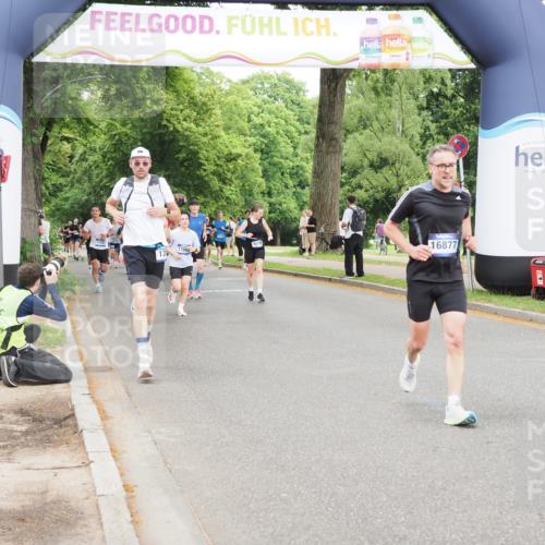 29.06.2025 - hella hamburg halbmarathon MichiJ http://msf.ph/oto/8324197 29.06.2025 10:37:33 Zwischen KM18-KM19 1216, 1399, 2878, 3543, 9551, 11579, 11975, 13159, 13812, 13875, 14248, 14794, 16731, 16877, 17001, 17319, 17384, 17908, 18370 meine-sportfotos.de