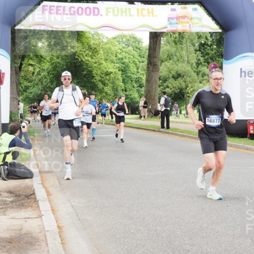 29.06.2025 - hella hamburg halbmarathon MichiJ http://msf.ph/oto/8324223 29.06.2025 10:37:33 Zwischen KM18-KM19 1216, 1399, 2878, 3543, 9551, 11579, 11975, 13159, 13812, 13875, 14248, 14794, 16731, 16877, 17001, 17319, 17384, 17908, 18370 meine-sportfotos.de