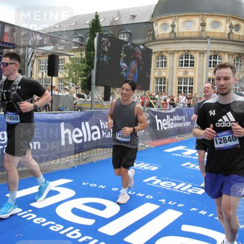 29.06.2025 - hella hamburg halbmarathon Michael Strokosch http://msf.ph/oto/8324390 29.06.2025 10:48:33 Ziel 1163, 1176, 2213, 3747, 5362, 6081, 9262, 10000, 10860, 11451, 11579, 12149, 12549, 12690, 12840, 13962, 14033, 14990, 15808, 15917, 17395, 17855, 18251, 18790, 18815, 18923 meine-sportfotos.de
