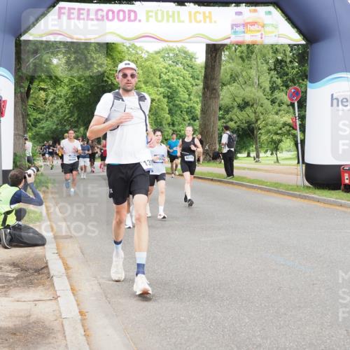 29.06.2025 - hella hamburg halbmarathon MichiJ http://msf.ph/oto/8324406 29.06.2025 10:37:34 Zwischen KM18-KM19 1216, 1399, 2878, 3543, 8899, 9551, 11579, 11975, 13812, 13875, 14794, 16731, 16877, 17001, 17319, 17384, 17908, 18370 meine-sportfotos.de