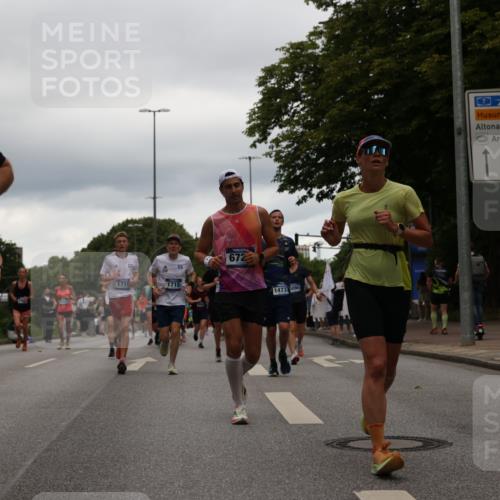 29.06.2025 - hella hamburg halbmarathon Yannick Fuchs http://msf.ph/oto/8324442 29.06.2025 10:51:22 20KM 1200, 1239, 1387, 1563, 1715, 1719, 1972, 2236, 2652, 3575, 4261, 5015, 5134, 5391, 5457, 5458, 5728, 6720, 6892, 7159, 7269, 7833, 8744, 9450, 10383, 10408, 12144, 12509, 12773, 12774, 13245, 13376, 13523, 13664, 14361, 14737, 14881, 14951, 15090, 15110, 15125, 15189, 15220, 15349, 15664, 16093, 16418, 17201, 17758, 17769, 17848, 18388, 18508 meine-sportfotos.de