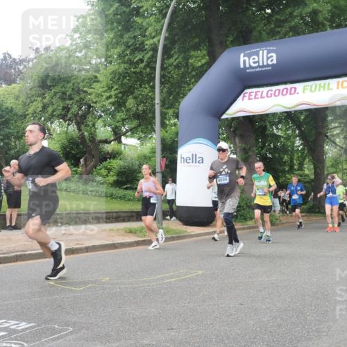 29.06.2025 - hella hamburg halbmarathon KatJ http://msf.ph/oto/8324443 29.06.2025 10:46:20 Zwischen KM18-KM19 2780, 4986, 6220, 8030 meine-sportfotos.de