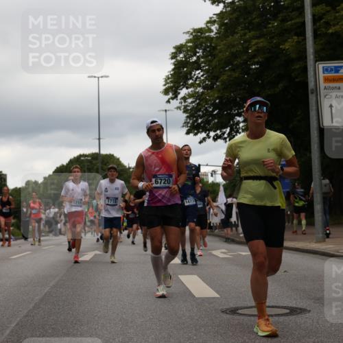 29.06.2025 - hella hamburg halbmarathon Yannick Fuchs http://msf.ph/oto/8324479 29.06.2025 10:51:22 20KM 1200, 1239, 1387, 1563, 1715, 1719, 1972, 2236, 2652, 3575, 4261, 5015, 5134, 5391, 5457, 5458, 5728, 6720, 6892, 7159, 7269, 7833, 8744, 9450, 10383, 10408, 12144, 12509, 12773, 12774, 13245, 13376, 13523, 13664, 14361, 14737, 14881, 14951, 15090, 15110, 15125, 15189, 15220, 15349, 15664, 16093, 16418, 17201, 17758, 17769, 17848, 18388, 18508 meine-sportfotos.de