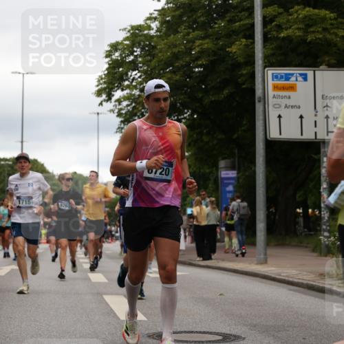 29.06.2025 - hella hamburg halbmarathon Yannick Fuchs http://msf.ph/oto/8324660 29.06.2025 10:51:23 20KM 1200, 1239, 1387, 1563, 1715, 1719, 1972, 2236, 2652, 3141, 3575, 4261, 5015, 5134, 5391, 5457, 5458, 5728, 6720, 6892, 7159, 7269, 7833, 8744, 9450, 10383, 10408, 12144, 12509, 12773, 12774, 13245, 13376, 13523, 13664, 14361, 14737, 14881, 14951, 15090, 15110, 15125, 15189, 15220, 15349, 15664, 16093, 16418, 17201, 17758, 17769, 17848, 18388, 18508 meine-sportfotos.de