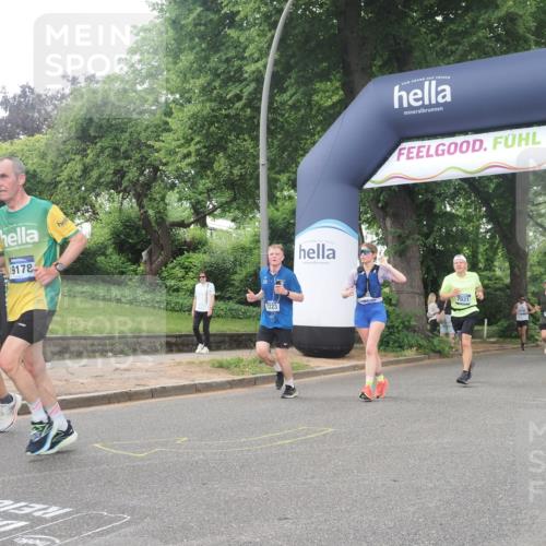 29.06.2025 - hella hamburg halbmarathon KatJ http://msf.ph/oto/8324737 29.06.2025 10:46:22 Zwischen KM18-KM19 4986, 7031, 7223, 7824, 8030, 8509 meine-sportfotos.de