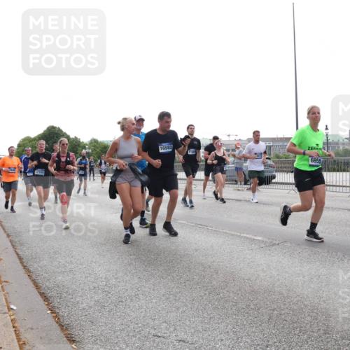 29.06.2025 - hella hamburg halbmarathon Lena Gebhardt http://msf.ph/oto/8324761 29.06.2025 10:37:41 Lombardsbrücke 69, 17355, 16582, 1188, 2472, 6955, 219, 1022, 1276, 1337, 1475, 1578, 1799, 1819, 1985, 2016, 2199, 2486, 2640, 2853, 3230, 3246, 3633, 4097, 4347, 5139, 5146, 5171, 5186, 5522, 5560, 5790, 5875, 5940, 6243, 6362, 6697, 6821, 6955, 7085, 7124, 7235, 7244, 7321, 7350, 7544, 7696, 7777, 7823, 8811, 8843, 8985, 9247, 9288, 9524, 9895, 10159, 10506, 10836, 11087, 11543, 12123, 12254, 12472, 12824, 16680, 17798 meine-sportfotos.de