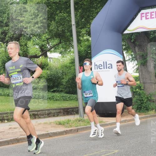 29.06.2025 - hella hamburg halbmarathon KatJ http://msf.ph/oto/8324956 29.06.2025 10:16:57 Zwischen KM18-KM19  meine-sportfotos.de