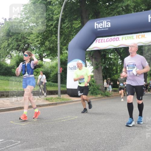 29.06.2025 - hella hamburg halbmarathon KatJ http://msf.ph/oto/8325011 29.06.2025 10:46:24 Zwischen KM18-KM19 4986, 7031, 7223, 7824, 8030, 8509 meine-sportfotos.de
