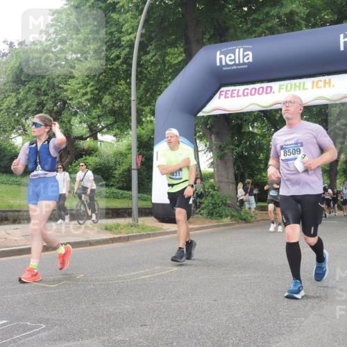 29.06.2025 - hella hamburg halbmarathon KatJ http://msf.ph/oto/8325042 29.06.2025 10:46:24 Zwischen KM18-KM19 4986, 7031, 7223, 7824, 8030, 8509 meine-sportfotos.de