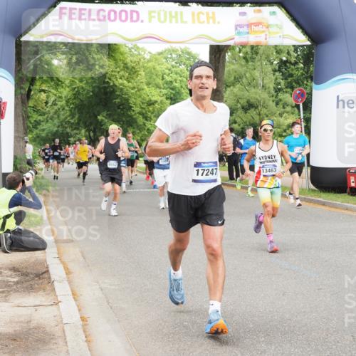 29.06.2025 - hella hamburg halbmarathon MichiJ http://msf.ph/oto/8325118 29.06.2025 10:37:38 Zwischen KM18-KM19 1399, 1507, 3543, 6662, 8153, 8899, 11579, 13463, 14794, 16806, 16877, 17001, 17247, 18228 meine-sportfotos.de