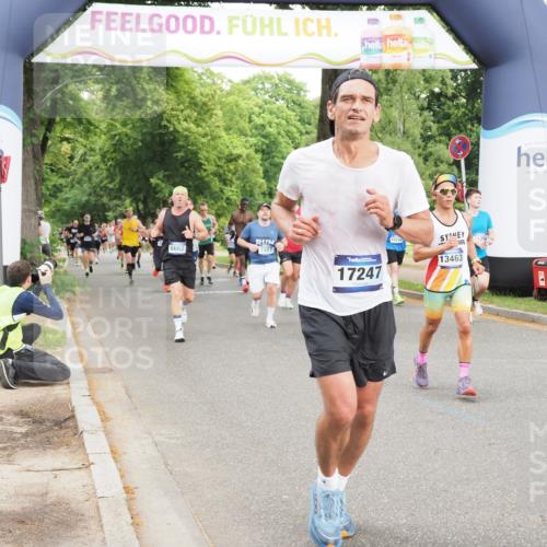 29.06.2025 - hella hamburg halbmarathon MichiJ http://msf.ph/oto/8325172 29.06.2025 10:37:38 Zwischen KM18-KM19 1399, 1507, 3543, 6662, 8153, 8899, 11579, 13463, 14794, 16806, 16877, 17001, 17247, 18228 meine-sportfotos.de