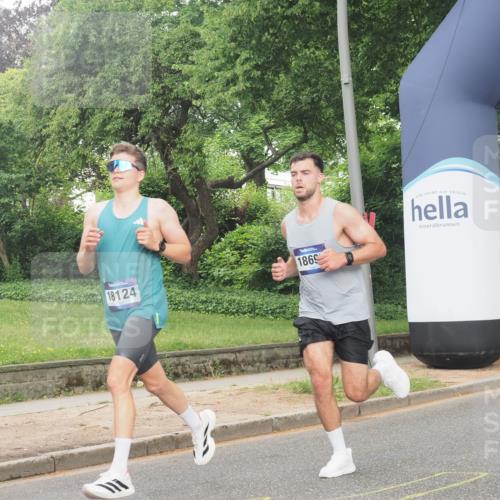29.06.2025 - hella hamburg halbmarathon KatJ http://msf.ph/oto/8325231 29.06.2025 10:16:58 Zwischen KM18-KM19  meine-sportfotos.de