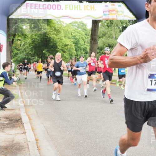 29.06.2025 - hella hamburg halbmarathon MichiJ http://msf.ph/oto/8325346 29.06.2025 10:37:39 Zwischen KM18-KM19 1399, 1507, 6662, 8153, 8813, 8899, 11356, 13463, 15966, 16242, 16806, 16877, 17001, 17247, 18228 meine-sportfotos.de