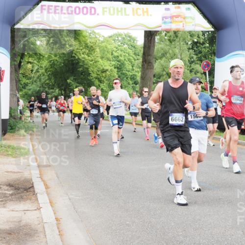 29.06.2025 - hella hamburg halbmarathon MichiJ http://msf.ph/oto/8325453 29.06.2025 10:37:40 Zwischen KM18-KM19 1094, 1507, 6662, 8153, 8813, 8899, 11356, 13463, 15966, 16242, 16806, 16877, 17001, 17247, 18228, 18499 meine-sportfotos.de