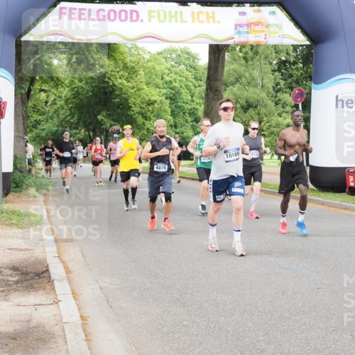 29.06.2025 - hella hamburg halbmarathon MichiJ http://msf.ph/oto/8325556 29.06.2025 10:37:41 Zwischen KM18-KM19 1094, 1507, 5115, 6662, 8153, 8813, 8899, 11356, 12733, 13463, 15966, 16242, 16806, 16877, 17001, 17247, 18228, 18499 meine-sportfotos.de