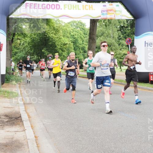 29.06.2025 - hella hamburg halbmarathon MichiJ http://msf.ph/oto/8325579 29.06.2025 10:37:42 Zwischen KM18-KM19 1094, 1507, 4816, 5115, 6662, 8153, 8813, 8899, 10189, 11356, 11455, 12733, 13463, 15966, 16242, 16806, 16843, 16887, 17247, 18228, 18499 meine-sportfotos.de