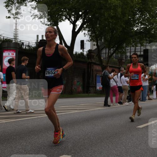 29.06.2025 - hella hamburg halbmarathon Yannick Fuchs http://msf.ph/oto/8325712 29.06.2025 10:51:29 20KM 1200, 1239, 1563, 1715, 1719, 1972, 2236, 2606, 2652, 2806, 3141, 3575, 4261, 4579, 5015, 5134, 5391, 5457, 5458, 6281, 6302, 6720, 6892, 7159, 7269, 7833, 8744, 9450, 10383, 10408, 12144, 12509, 12773, 12774, 13376, 13664, 14361, 14737, 14881, 14951, 15090, 15110, 15189, 15220, 15229, 15349, 15664, 16418, 16517, 17455, 17543, 17758, 18508 meine-sportfotos.de