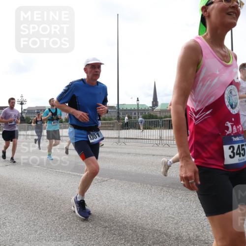 29.06.2025 - hella hamburg halbmarathon Lena Gebhardt http://msf.ph/oto/8325852 29.06.2025 10:23:21 Lombardsbrücke 16558, 14338, 7207, 8918, 9301, 345, 1048, 1304, 1362, 1853, 2925, 3029, 3034, 4190, 4266, 4391, 4728, 4793, 5160, 5406, 6502, 6578, 6784, 6785, 6849, 7029, 7266, 7820, 7891, 8687, 8688, 8716, 8918, 8920, 9133, 9301, 9877, 9913, 10205, 10739, 11300, 11798, 11879, 12025, 12073, 12190, 12265, 12874, 13560, 14041, 14265, 14338, 14510, 14512, 14821, 15709, 16185, 16251, 16416, 16558, 17013, 17099, 17199, 17207, 17299, 17719 meine-sportfotos.de