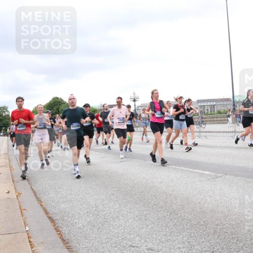 29.06.2025 - hella hamburg halbmarathon Lena Gebhardt http://msf.ph/oto/8325862 29.06.2025 10:57:44 Lombardsbrücke 18992, 1643, 16319, 113, 18583, 15288, 385, 3438, 15033, 1123, 1242, 1248, 1265, 1388, 1643, 2015, 2041, 2451, 2567, 2900, 3191, 3195, 3385, 3388, 3433, 3644, 3750, 3936, 3954, 4059, 4086, 4106, 4180, 4197, 4429, 4521, 4830, 5117, 5316, 5632, 5736, 5738, 6316, 6337, 6827, 6857, 6916, 7172, 7193, 7556, 7720, 7728, 8035, 8159, 8287, 8386, 8474, 8540, 8552, 8708, 8713, 8773, 8851, 8853, 8873, 9059, 9110, 9233, 9318, 9394, 9398, 9436, 9496, 9613 meine-sportfotos.de
