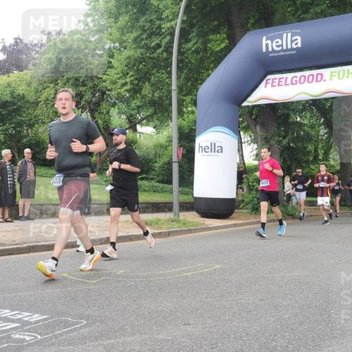 29.06.2025 - hella hamburg halbmarathon KatJ http://msf.ph/oto/8325903 29.06.2025 10:46:33 Zwischen KM18-KM19 4238, 6033, 6438, 6470, 8326 meine-sportfotos.de