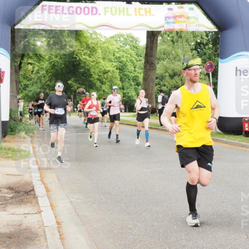 29.06.2025 - hella hamburg halbmarathon MichiJ http://msf.ph/oto/8325937 29.06.2025 10:37:44 Zwischen KM18-KM19 1094, 1321, 1507, 4816, 5115, 6662, 8813, 10189, 11356, 11455, 12733, 13008, 13463, 15966, 16242, 16806, 16843, 16887, 17247, 18228, 18499 meine-sportfotos.de
