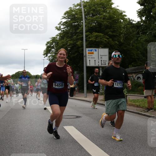 29.06.2025 - hella hamburg halbmarathon Yannick Fuchs http://msf.ph/oto/8326014 29.06.2025 10:51:30 20KM 1200, 1239, 1563, 1715, 1719, 1972, 2236, 2606, 2652, 2806, 3141, 3575, 4261, 4579, 5015, 5134, 5391, 5457, 5458, 6281, 6302, 6720, 6892, 7159, 7833, 8744, 9450, 10383, 10408, 12144, 12509, 12773, 12774, 13376, 13664, 14737, 14951, 15090, 15189, 15220, 15229, 15349, 15664, 16418, 16517, 17455, 17543, 17758, 18508 meine-sportfotos.de