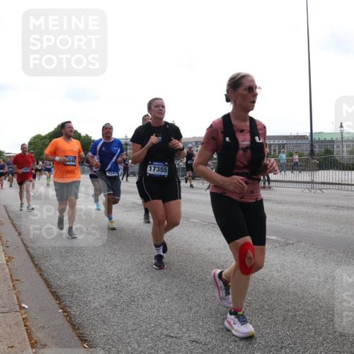 29.06.2025 - hella hamburg halbmarathon Lena Gebhardt http://msf.ph/oto/8326042 29.06.2025 10:37:43 Lombardsbrücke 12824, 640, 6243, 17355, 1276, 1337, 1475, 1578, 1799, 1819, 1985, 2016, 2199, 2486, 2640, 2853, 3230, 3246, 3633, 3880, 4097, 5139, 5146, 5171, 5186, 5522, 5560, 5790, 5875, 5940, 6243, 6362, 6697, 6821, 6955, 7085, 7124, 7235, 7244, 7321, 7350, 7544, 7696, 7777, 7823, 8811, 8843, 8985, 9247, 9288, 9524, 9895, 10159, 10506, 10836, 11087, 11543, 12123, 12254, 12472, 12824, 16680, 17798 meine-sportfotos.de