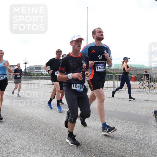 29.06.2025 - hella hamburg halbmarathon Lena Gebhardt http://msf.ph/oto/8326046 29.06.2025 10:23:24 Lombardsbrücke 2766, 1362, 2925, 8716, 14, 16558, 14338, 987, 1048, 1304, 1362, 1853, 2925, 3029, 3034, 4190, 4266, 4391, 4646, 4728, 4793, 5160, 5406, 6502, 6578, 6747, 6784, 6785, 6849, 7029, 7266, 7820, 7891, 8687, 8688, 8716, 8918, 8920, 9133, 9301, 9715, 9877, 9913, 10205, 10739, 11300, 11793, 11798, 11879, 12025, 12073, 12265, 12874, 13560, 14041, 14265, 14338, 14510, 14512, 14821, 15709, 16185, 16251, 16416, 16558, 17013, 17099, 17199, 17207, 17299, 17719 meine-sportfotos.de