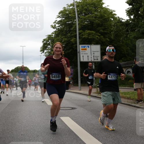 29.06.2025 - hella hamburg halbmarathon Yannick Fuchs http://msf.ph/oto/8326062 29.06.2025 10:51:30 20KM 1200, 1239, 1563, 1715, 1719, 1972, 2236, 2606, 2652, 2806, 3141, 3575, 4261, 4579, 5015, 5134, 5391, 5457, 5458, 6281, 6302, 6720, 6892, 7159, 7833, 8744, 9450, 10383, 10408, 12144, 12509, 12773, 12774, 13376, 13664, 14737, 14951, 15090, 15189, 15220, 15229, 15349, 15664, 16418, 16517, 17455, 17543, 17758, 18508 meine-sportfotos.de
