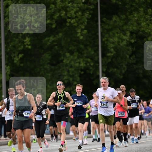 29.06.2025 - hella hamburg halbmarathon Dr. Thomas Lammeyer http://msf.ph/oto/8326266 29.06.2025 10:39:30 Kennedybrücke 1417, 1497, 1821, 1849, 2198, 2265, 2787, 3170, 3409, 3958, 4333, 4564, 4696, 4703, 5027, 5793, 6029, 6335, 6365, 6379, 6397, 6471, 6571, 6746, 6803, 6859, 7020, 7386, 7733, 8249, 8296, 9342, 9803, 10335, 10358, 10360, 10393, 10464, 11320 meine-sportfotos.de