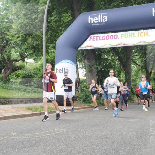 29.06.2025 - hella hamburg halbmarathon KatJ http://msf.ph/oto/8326272 29.06.2025 10:46:35 Zwischen KM18-KM19 2730, 4238, 6033, 6087, 6438, 6754, 8326 meine-sportfotos.de