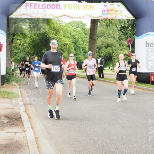 29.06.2025 - hella hamburg halbmarathon MichiJ http://msf.ph/oto/8326346 29.06.2025 10:37:46 Zwischen KM18-KM19 1094, 1321, 1507, 4033, 4127, 4816, 5115, 8813, 10189, 11356, 11455, 12733, 13008, 13282, 15392, 15966, 16242, 16806, 16843, 16887, 18499 meine-sportfotos.de