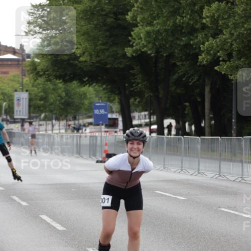 29.06.2025 - hella hamburg halbmarathon Jannik Wohlers http://msf.ph/oto/8326404 29.06.2025 09:00:49 Lombardsbrücke  meine-sportfotos.de