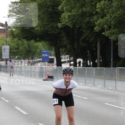 29.06.2025 - hella hamburg halbmarathon Jannik Wohlers http://msf.ph/oto/8326484 29.06.2025 09:00:49 Lombardsbrücke  meine-sportfotos.de