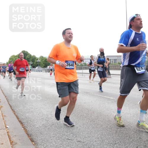 29.06.2025 - hella hamburg halbmarathon Lena Gebhardt http://msf.ph/oto/8326498 29.06.2025 10:37:44 Lombardsbrücke 12824, 2640, 17793, 10506, 6243, 1276, 1337, 1475, 1578, 1799, 1819, 1985, 2016, 2199, 2486, 2640, 2853, 3230, 3246, 3633, 3880, 4097, 5139, 5146, 5171, 5186, 5522, 5560, 5790, 5875, 5940, 6243, 6362, 6697, 6821, 6955, 7085, 7124, 7235, 7244, 7321, 7350, 7544, 7696, 7777, 7823, 8811, 8843, 8985, 9247, 9288, 9524, 9895, 10159, 10506, 10836, 11087, 11543, 12123, 12254, 12472, 12824, 16680, 17798 meine-sportfotos.de