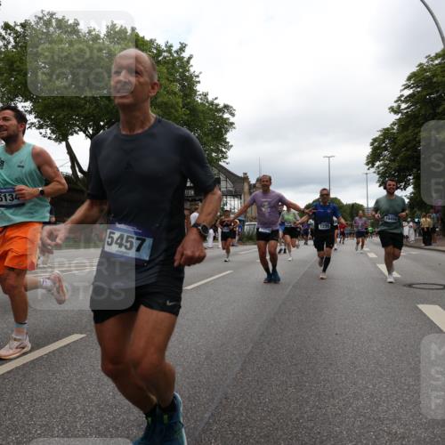 29.06.2025 - hella hamburg halbmarathon Yannick Fuchs http://msf.ph/oto/8326506 29.06.2025 10:51:31 20KM 1200, 1239, 1563, 1715, 1719, 1972, 2236, 2606, 2652, 2759, 2806, 2883, 3141, 3575, 4261, 4579, 5015, 5134, 5391, 5457, 5458, 6281, 6302, 6720, 6892, 7159, 7833, 8744, 9450, 10383, 10408, 10599, 12144, 12509, 12773, 12774, 13376, 13664, 14737, 14951, 15090, 15189, 15220, 15229, 15349, 15664, 16418, 16517, 17455, 17543, 17758, 18508 meine-sportfotos.de