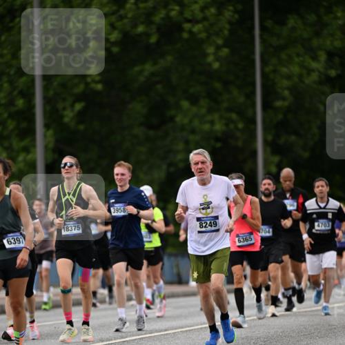 29.06.2025 - hella hamburg halbmarathon Dr. Thomas Lammeyer http://msf.ph/oto/8326518 29.06.2025 10:39:32 Kennedybrücke 1417, 1497, 1821, 1849, 2198, 2265, 2787, 3170, 3958, 4333, 4564, 4696, 4703, 5027, 5793, 6029, 6189, 6365, 6379, 6397, 6471, 6746, 6803, 6859, 7386, 7733, 8249, 8296, 9342, 9803, 10335, 10358, 10360, 10393, 10652, 11320 meine-sportfotos.de