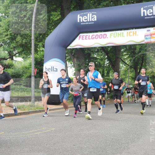 29.06.2025 - hella hamburg halbmarathon KatJ http://msf.ph/oto/8326638 29.06.2025 10:46:37 Zwischen KM18-KM19 1019, 1544, 2730, 4238, 6033, 6087, 6438, 6754, 8326 meine-sportfotos.de