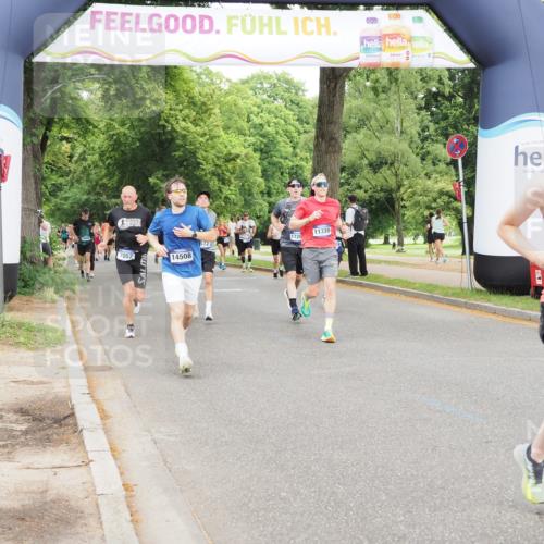 29.06.2025 - hella hamburg halbmarathon MichiJ http://msf.ph/oto/8326657 29.06.2025 10:37:48 Zwischen KM18-KM19 1094, 1321, 4033, 4127, 4816, 5115, 8572, 10189, 11339, 11455, 12733, 13008, 13282, 15392, 16843, 16887, 17282, 18499 meine-sportfotos.de