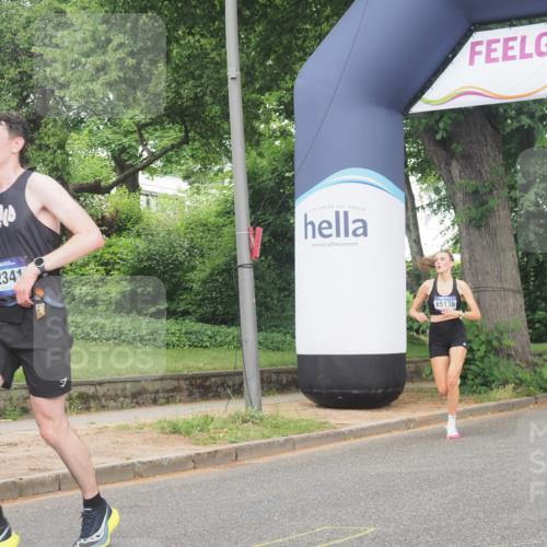 29.06.2025 - hella hamburg halbmarathon KatJ http://msf.ph/oto/8326812 29.06.2025 10:17:05 Zwischen KM18-KM19  meine-sportfotos.de