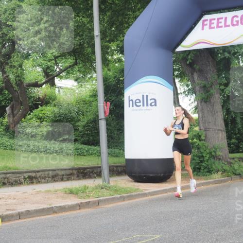 29.06.2025 - hella hamburg halbmarathon KatJ http://msf.ph/oto/8326856 29.06.2025 10:17:05 Zwischen KM18-KM19  meine-sportfotos.de