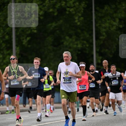 29.06.2025 - hella hamburg halbmarathon Dr. Thomas Lammeyer http://msf.ph/oto/8326930 29.06.2025 10:39:32 Kennedybrücke 1417, 1497, 1821, 1849, 2198, 2265, 2787, 3170, 3958, 4333, 4564, 4696, 4703, 5027, 5793, 6029, 6189, 6365, 6379, 6397, 6471, 6746, 6803, 6859, 7386, 7733, 8249, 8296, 9342, 9803, 10335, 10358, 10360, 10393, 10652, 11320 meine-sportfotos.de