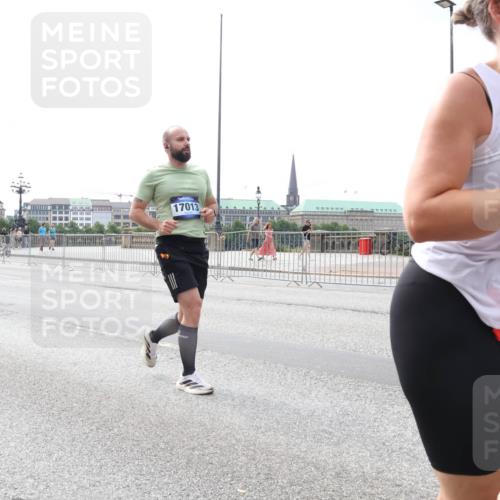 29.06.2025 - hella hamburg halbmarathon Lena Gebhardt http://msf.ph/oto/8326978 29.06.2025 10:23:29 Lombardsbrücke 17013, 6502, 1048, 1304, 1362, 2125, 2925, 4190, 4266, 4391, 4646, 4728, 4793, 5160, 5406, 6502, 6578, 6747, 6784, 6785, 6849, 7029, 7820, 7891, 8031, 8181, 8676, 8687, 8688, 8716, 8918, 8920, 9133, 9301, 9715, 9877, 10649, 10739, 11300, 11793, 11798, 11879, 12025, 12073, 12265, 12874, 13560, 14041, 14265, 14338, 14510, 14512, 14521, 14821, 15709, 15739, 15853, 16185, 16251, 16416, 16558, 17013, 17099, 17199, 17207, 17299, 17719 meine-sportfotos.de