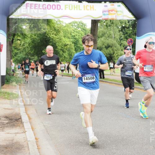 29.06.2025 - hella hamburg halbmarathon MichiJ http://msf.ph/oto/8327095 29.06.2025 10:37:50 Zwischen KM18-KM19 1321, 4033, 4127, 4816, 7052, 7269, 8572, 10189, 11339, 11455, 13008, 13282, 15392, 16843, 16887, 17282 meine-sportfotos.de
