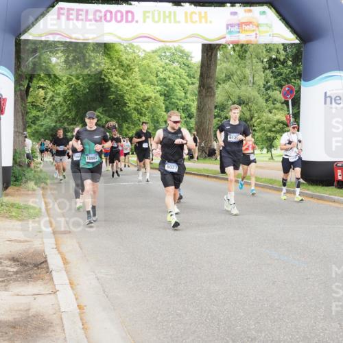 29.06.2025 - hella hamburg halbmarathon MichiJ http://msf.ph/oto/8327446 29.06.2025 10:37:53 Zwischen KM18-KM19 4033, 4127, 6027, 6125, 7052, 7269, 8572, 10691, 11339, 13282, 15392, 16285, 16666, 17282 meine-sportfotos.de
