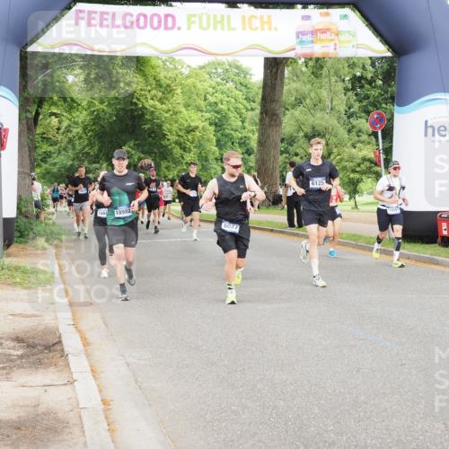 29.06.2025 - hella hamburg halbmarathon MichiJ http://msf.ph/oto/8327482 29.06.2025 10:37:53 Zwischen KM18-KM19 4033, 4127, 6027, 6125, 7052, 7269, 8572, 10691, 11339, 13282, 15392, 16285, 16666, 17282 meine-sportfotos.de